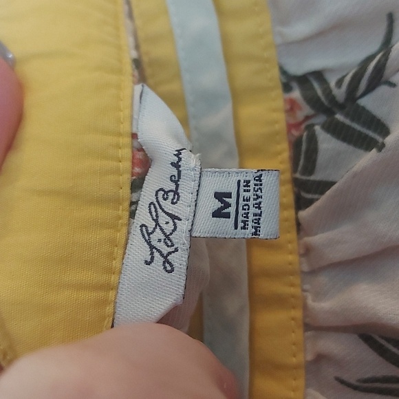 L.L.Bean Pineapple Novelty Print 100% Cotton Dolman Sleeves Contrast Trim Size M - Picture 4 of 6